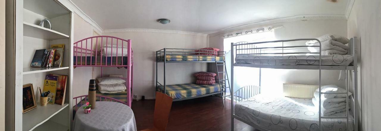 Cherry House & Self Catering Hotel ลีดส์ ภายนอก รูปภาพ